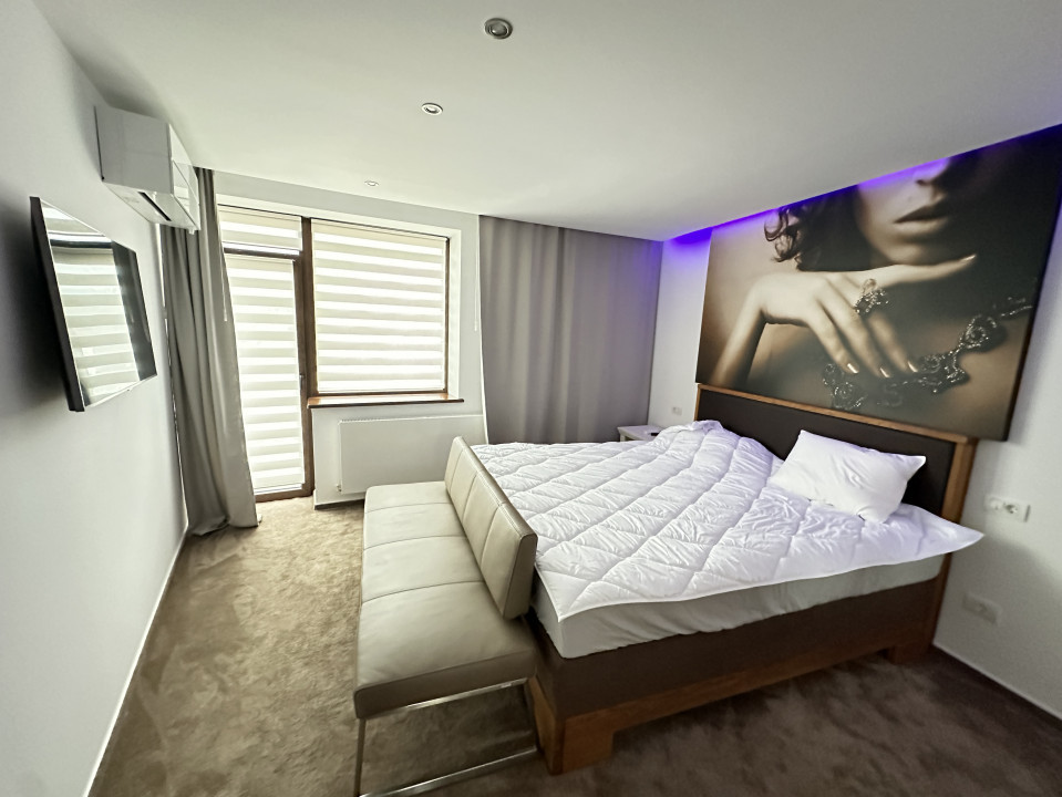 Casa de lux cu 5 camere piscina + sauna + jacuzzi + 2000mp teren Cisnadie