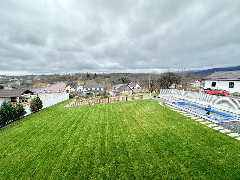 Casa de lux cu 5 camere piscina + sauna + jacuzzi + 2000mp teren Cisnadie