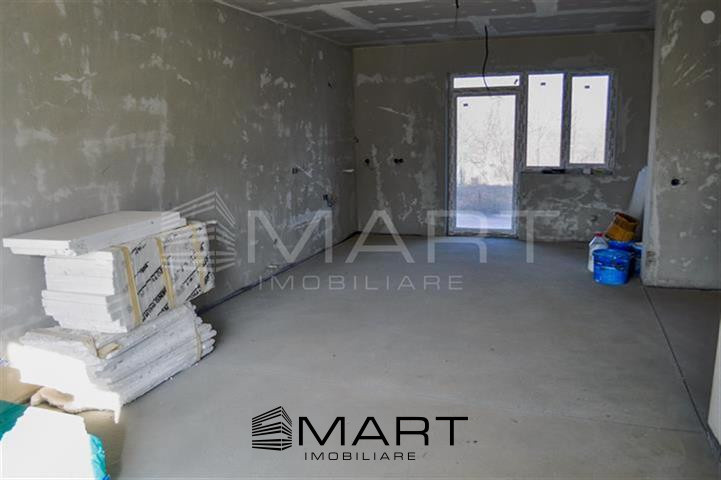 Casa 4 camere tip duplex Sura Mica
