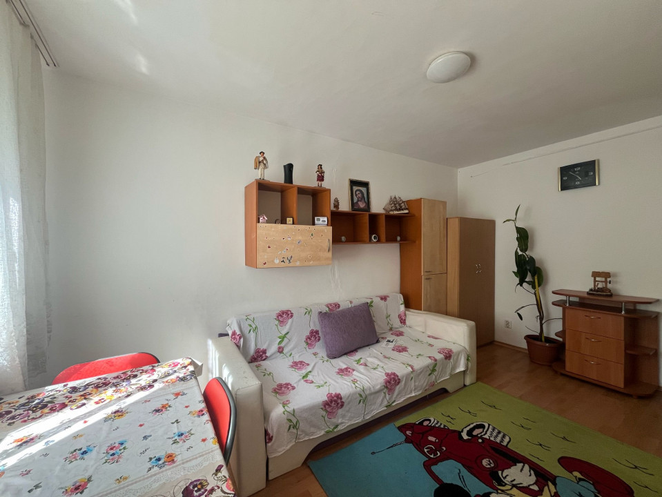 Garsoniera mobilata si utilata Broscarie